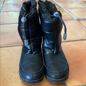 Kids Lands’ End Black Winter Snow Boots - size 4